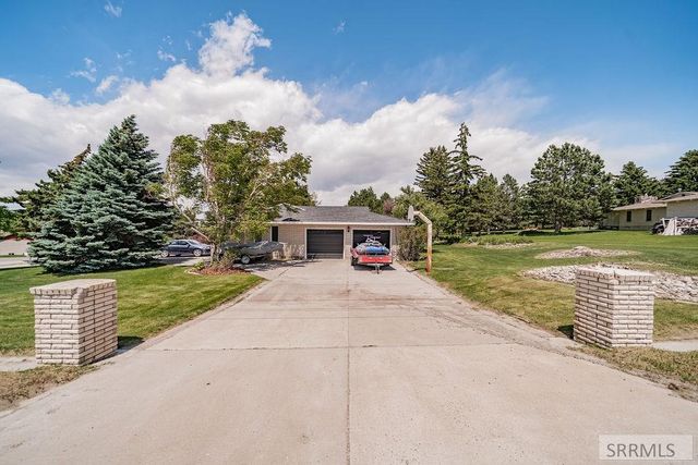 1365 Meadowview Ave, Rexburg, ID 83440