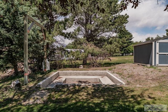 1365 Meadowview Ave, Rexburg, ID 83440