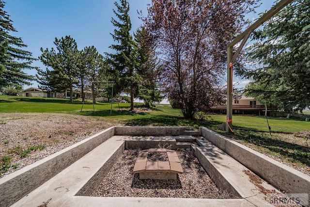 1365 Meadowview Ave, Rexburg, ID 83440