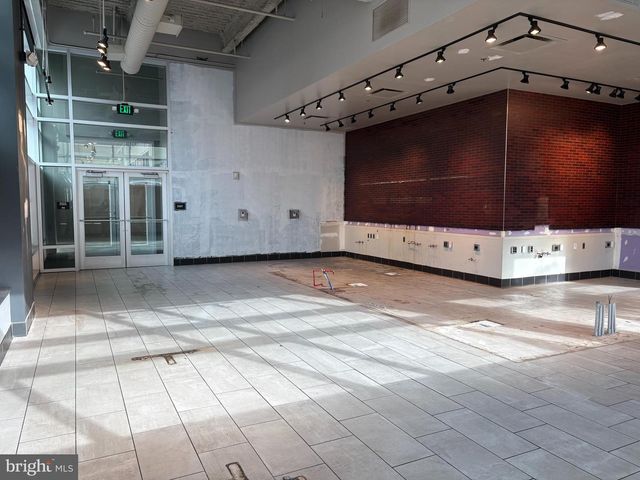 101 N QUEEN ST, Lancaster, PA 17603