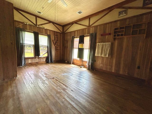 507 Hennigan St, Merryville, LA 70653