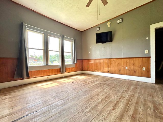 507 Hennigan St, Merryville, LA 70653