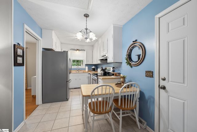104 Menlo Drive, Simpsonville, SC 29680