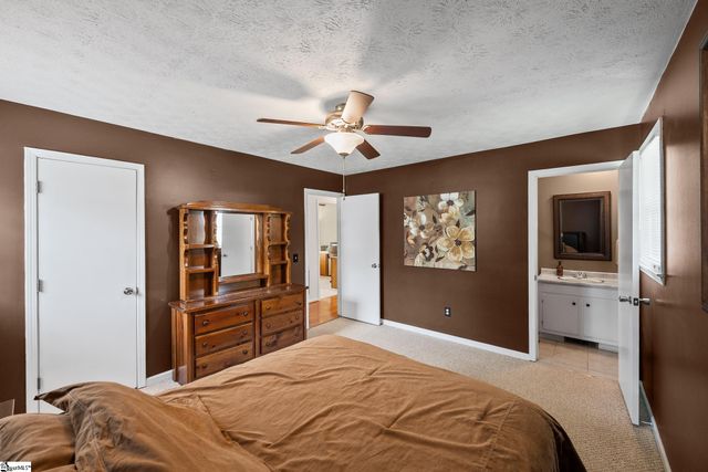 104 Menlo Drive, Simpsonville, SC 29680