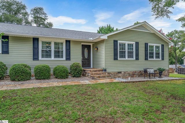 104 Menlo Drive, Simpsonville, SC 29680