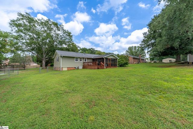 104 Menlo Drive, Simpsonville, SC 29680