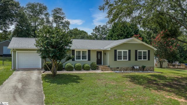 104 Menlo Drive, Simpsonville, SC 29680
