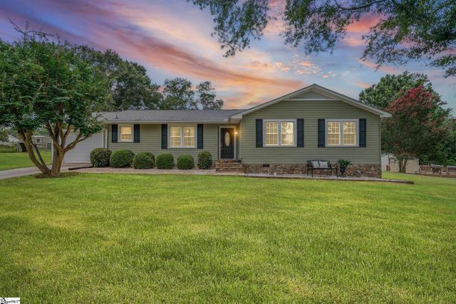 104 Menlo Drive, Simpsonville, SC 29680