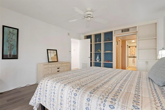 8767 MIDNIGHT PASS ROAD 505F, Sarasota, FL 34242