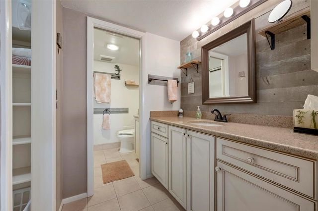 8767 MIDNIGHT PASS ROAD 505F, Sarasota, FL 34242