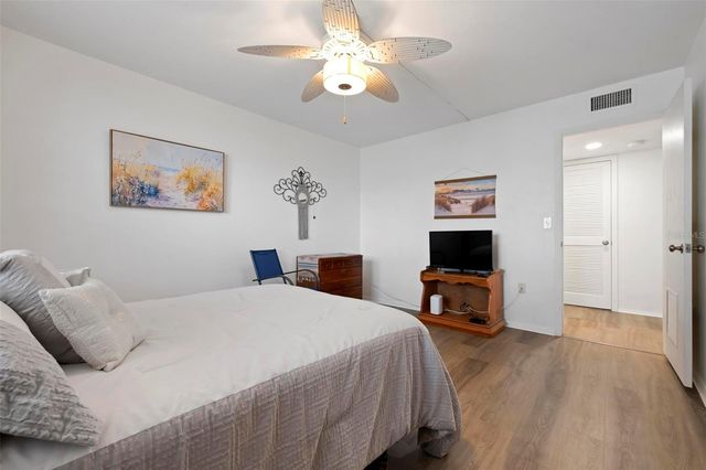 8767 MIDNIGHT PASS ROAD 505F, Sarasota, FL 34242