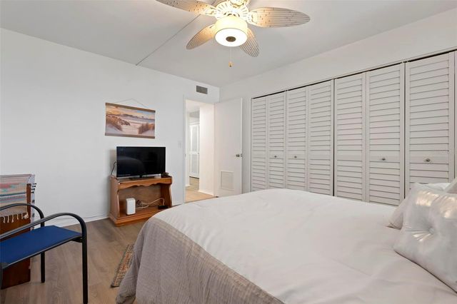 8767 MIDNIGHT PASS ROAD 505F, Sarasota, FL 34242