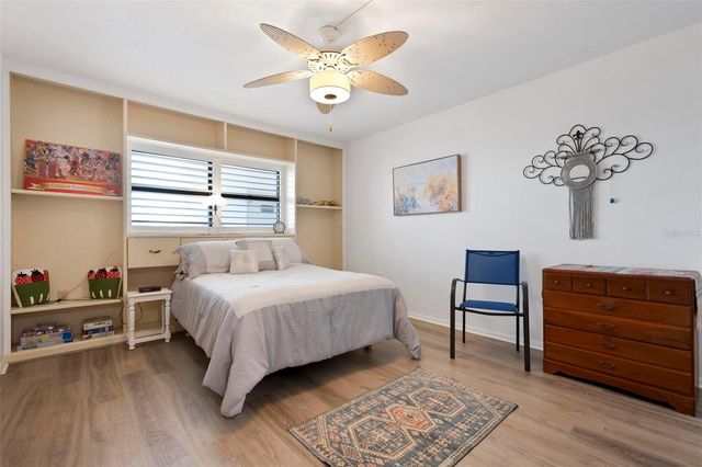 8767 MIDNIGHT PASS ROAD 505F, Sarasota, FL 34242