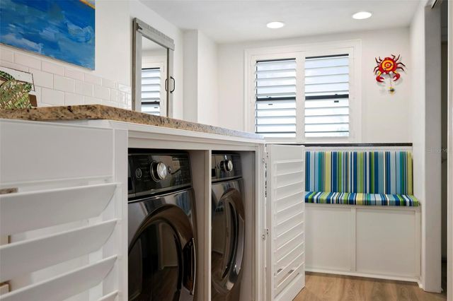 8767 MIDNIGHT PASS ROAD 505F, Sarasota, FL 34242