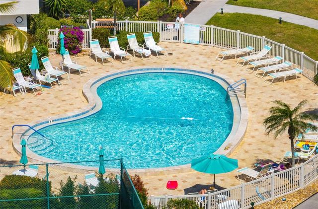 8767 MIDNIGHT PASS ROAD 505F, Sarasota, FL 34242