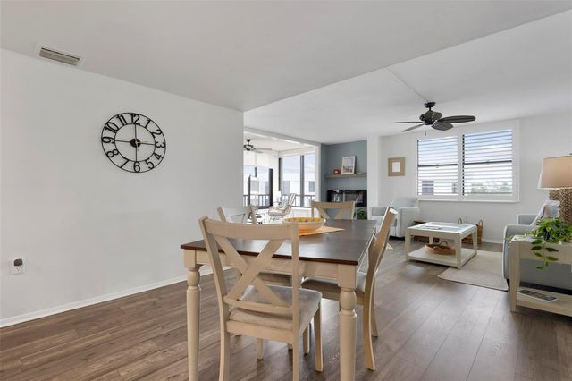 8767 MIDNIGHT PASS ROAD 505F, Sarasota, FL 34242