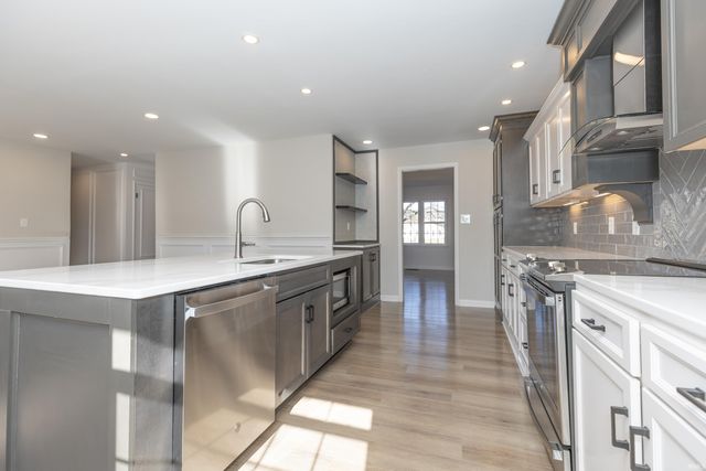 5913 Washington Avenue, Evansville, IN 47715