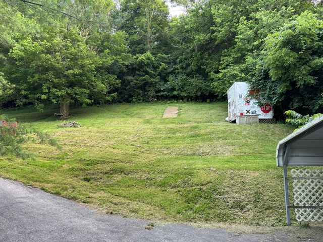 8418 Locust Pike, Latonia, KY 41015