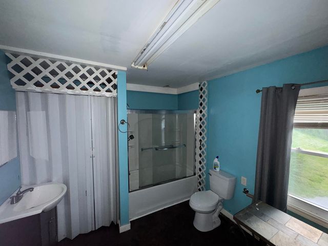 8418 Locust Pike, Latonia, KY 41015