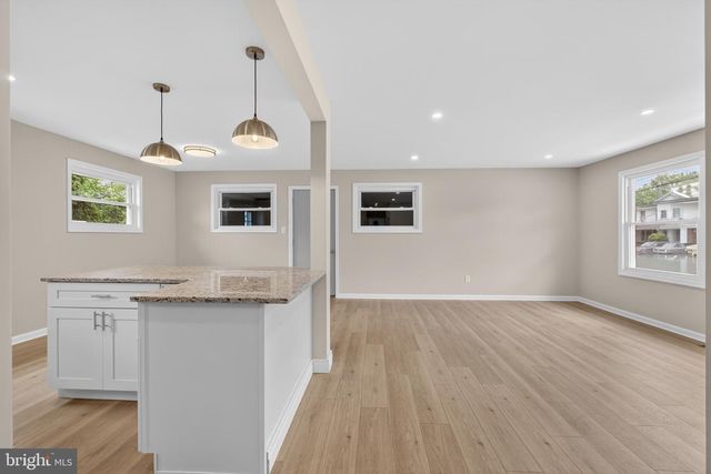 6 N SCOTT AVE, Glenolden, PA 19036