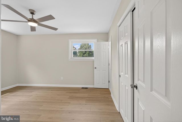 6 N SCOTT AVE, Glenolden, PA 19036