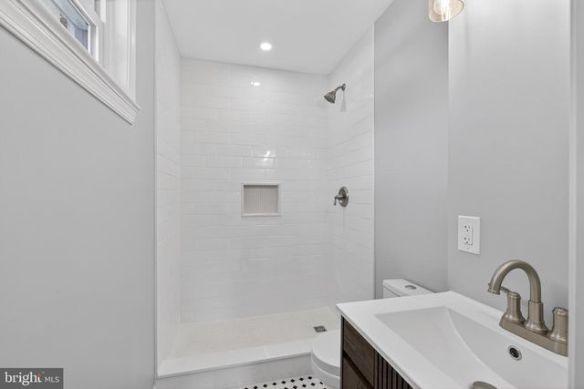 6 N SCOTT AVE, Glenolden, PA 19036