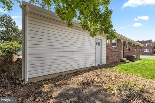6 N SCOTT AVE, Glenolden, PA 19036