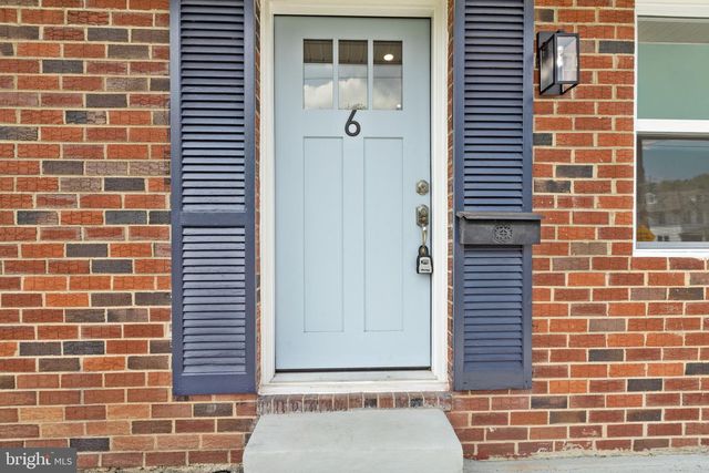 6 N SCOTT AVE, Glenolden, PA 19036
