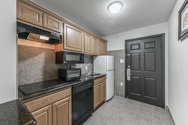 1025 Swanson Street 311, Houston, TX 77030