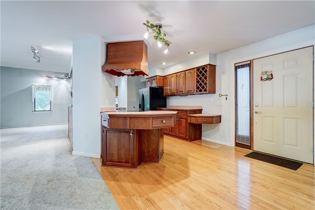 71 Harvest Road, Perinton, NY 14450