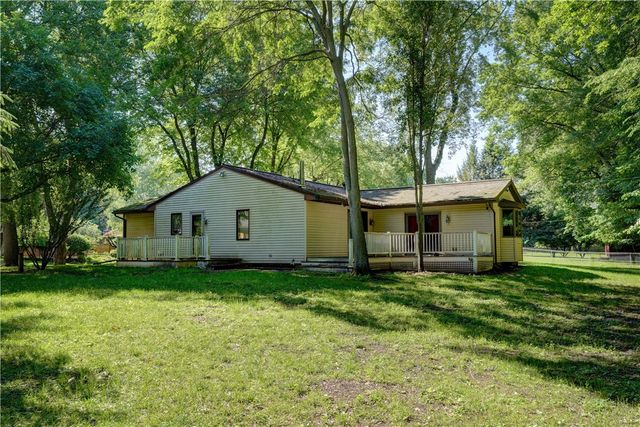 71 Harvest Road, Perinton, NY 14450