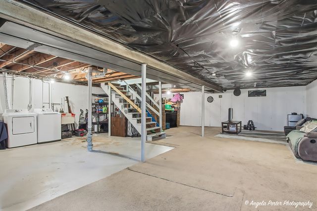 1904 JOANNA Avenue, Zion, IL 60099
