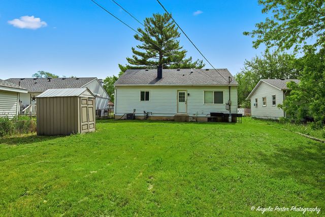 1904 JOANNA Avenue, Zion, IL 60099