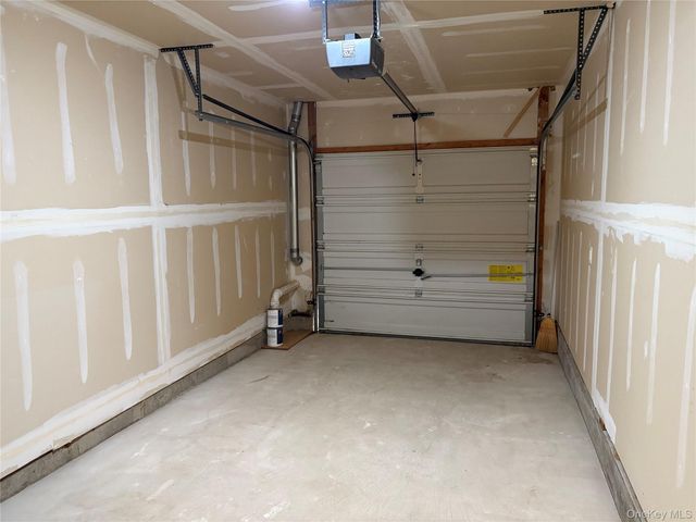 104 Scenic Lake Drive, Riverhead, NY 11901