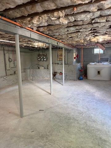 60-62 Wellsmere Road 2, Boston, MA 02131