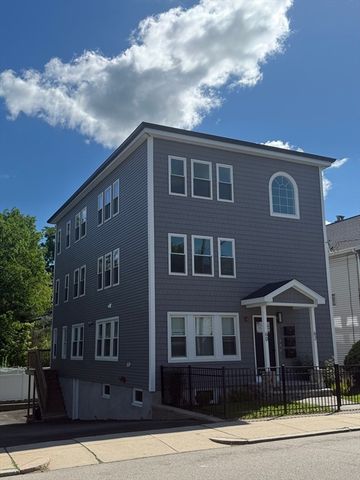 60-62 Wellsmere Road 2, Boston, MA 02131