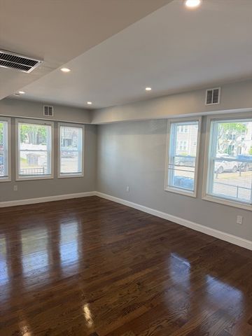 60-62 Wellsmere Road 2, Boston, MA 02131