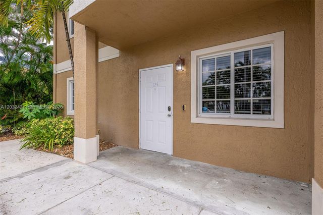 4902 Washington St 4, Hollywood, FL 33021