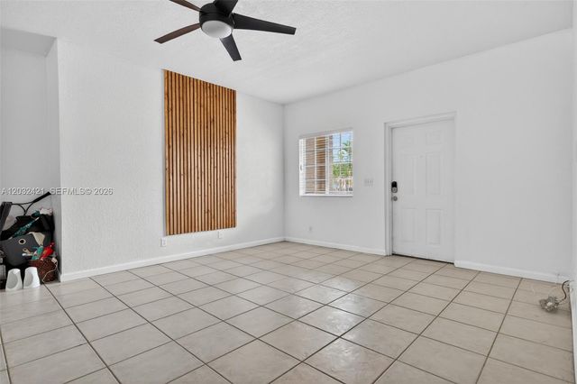 4902 Washington St 4, Hollywood, FL 33021