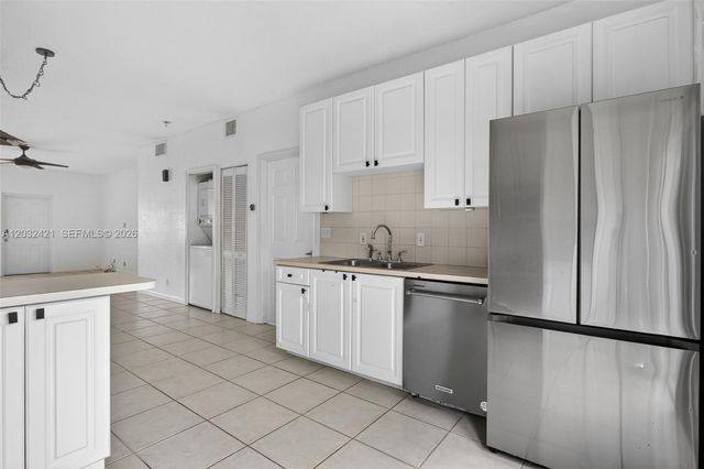 4902 Washington St 4, Hollywood, FL 33021