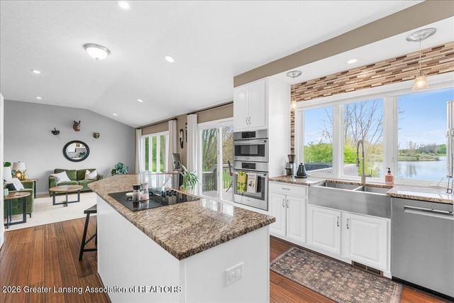 990 Chads Way, Charlotte, MI 48813