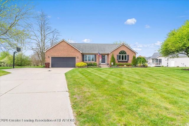 990 Chads Way, Charlotte, MI 48813