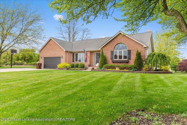 990 Chads Way, Charlotte, MI 48813