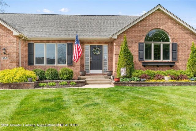 990 Chads Way, Charlotte, MI 48813