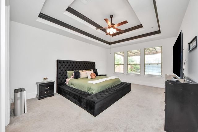 8803 Autumn Pine Drive, Missouri City, TX 77459