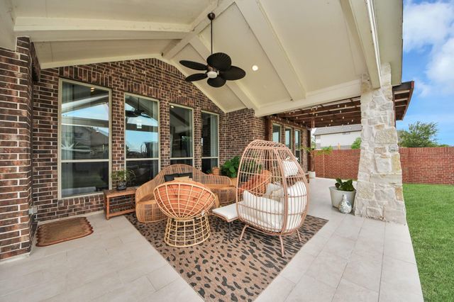 8803 Autumn Pine Drive, Missouri City, TX 77459