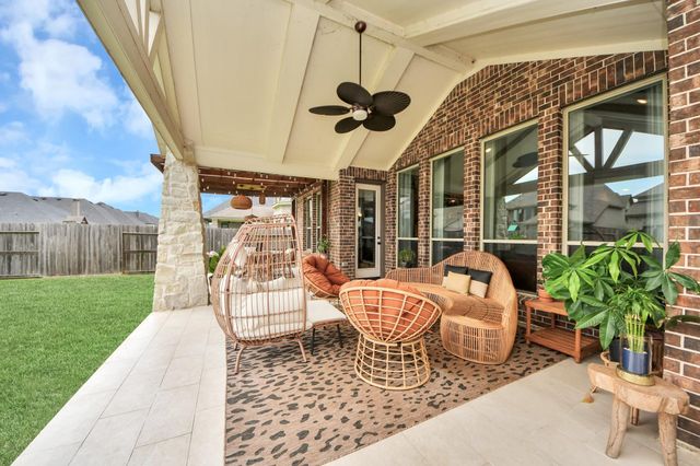 8803 Autumn Pine Drive, Missouri City, TX 77459