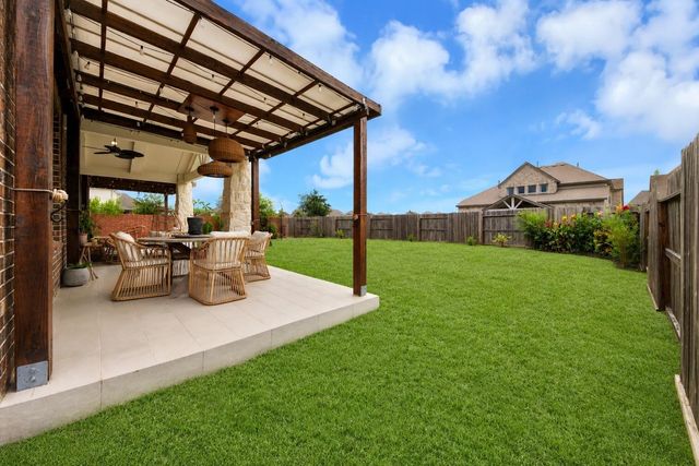 8803 Autumn Pine Drive, Missouri City, TX 77459