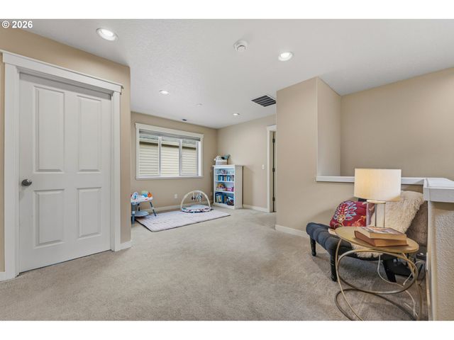 15869 Sw CENTURY Dr, Sherwood, OR 97140