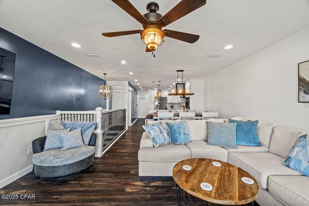 Image 10 of property listing at 17203 Front Beach Road 2, Panama City Beach, FL 32413